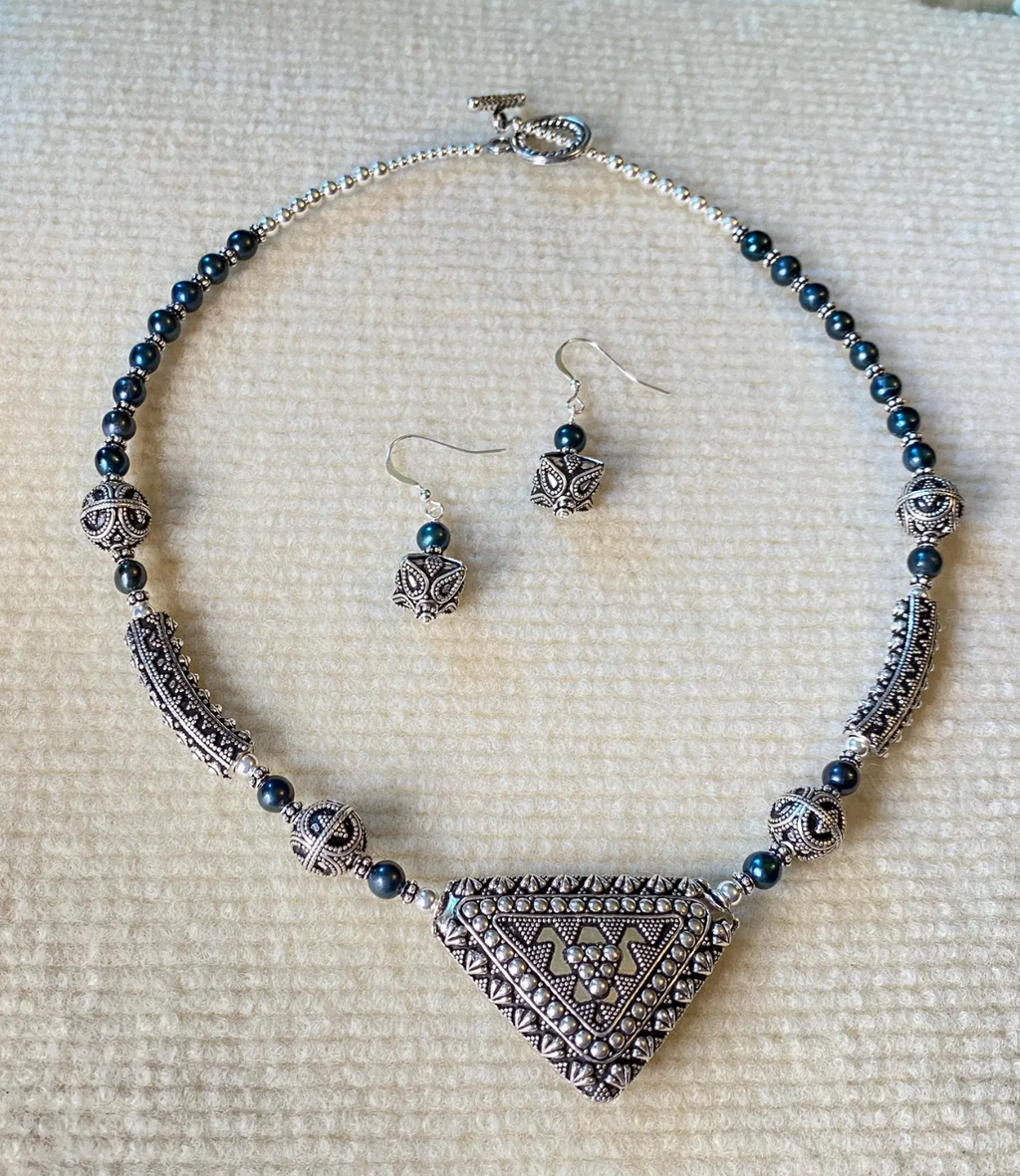Bali Silver and Freshwater Pearl Necklace