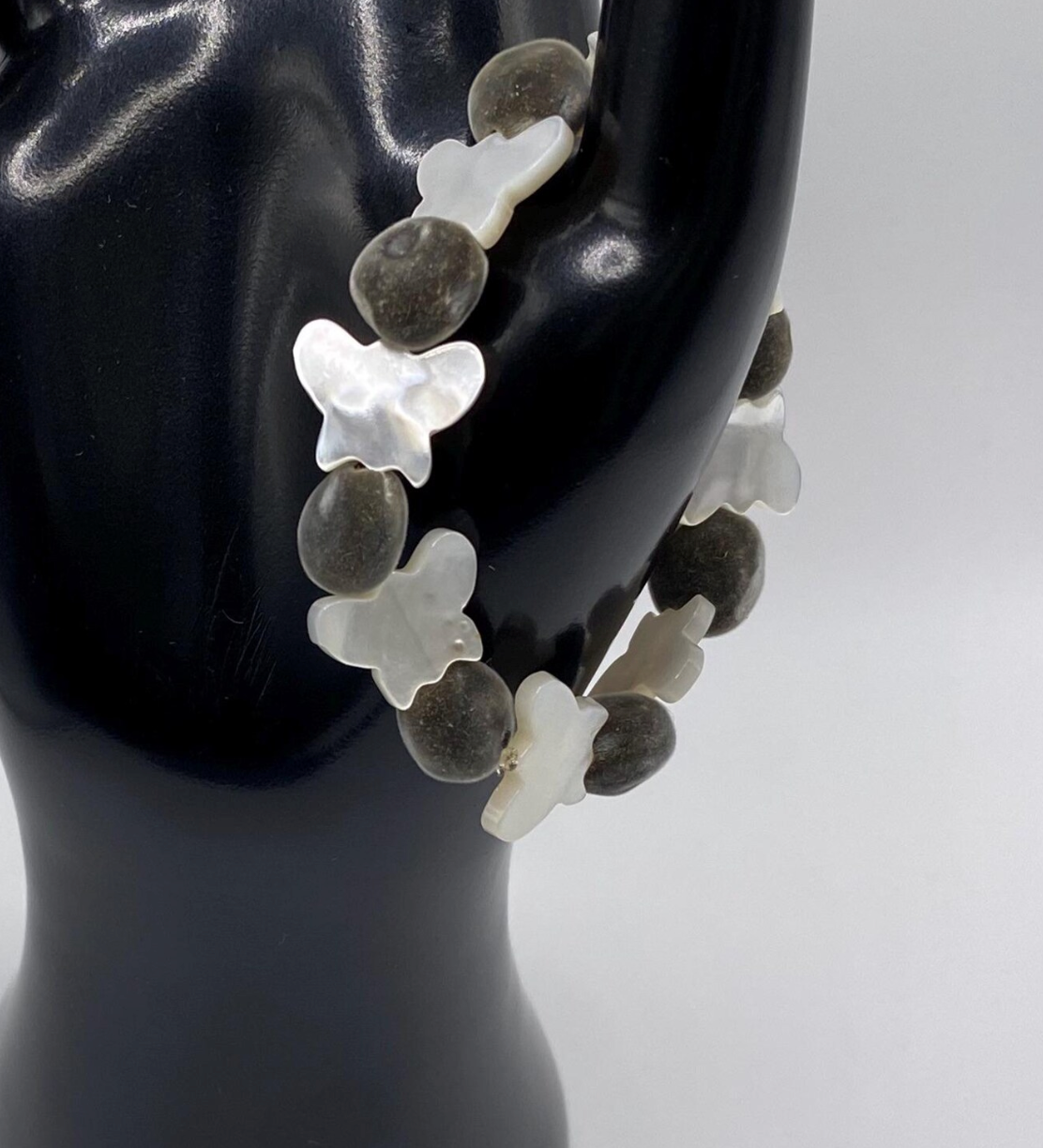 Velvety Mgambo Hua Weleweka and Mother of Pearl Butterfly Stretch Bracelet