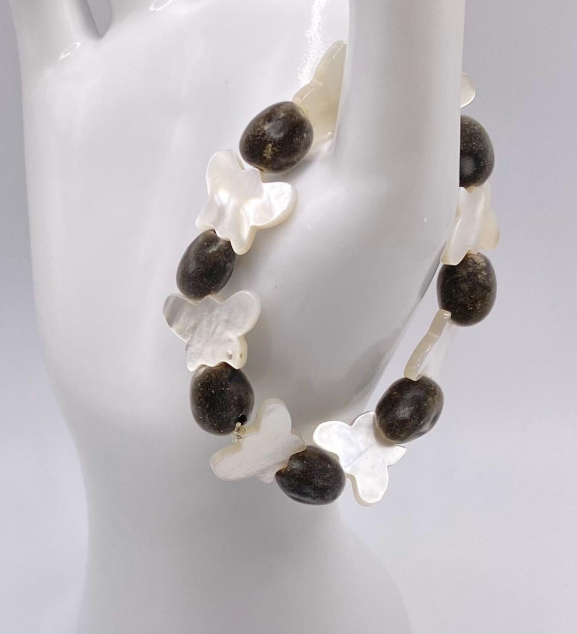 Velvety Mgambo Hua Weleweka and Mother of Pearl Butterfly Stretch Bracelet